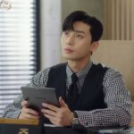 What's Wrong with Secretary Kim? - ¿Qué le ocurre a la secretaria Kim?